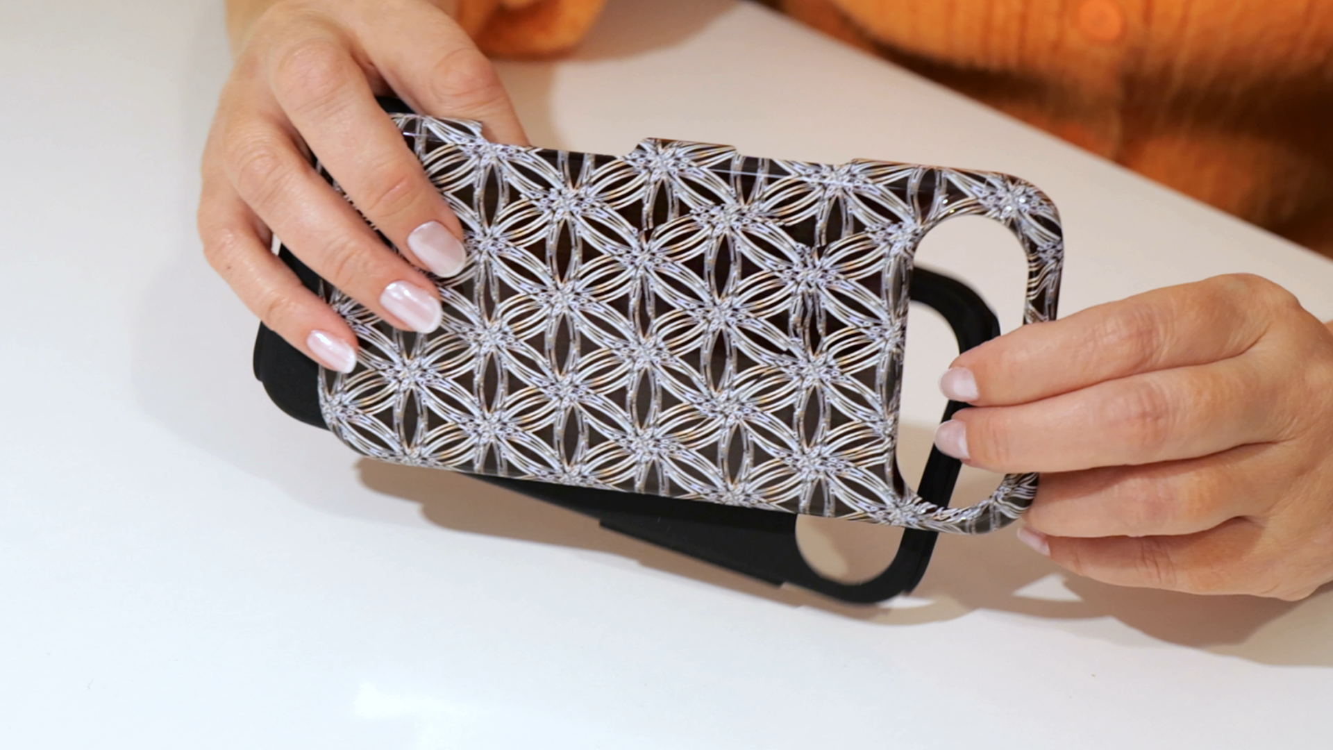 Flower of life 3d stereogram phone case 5