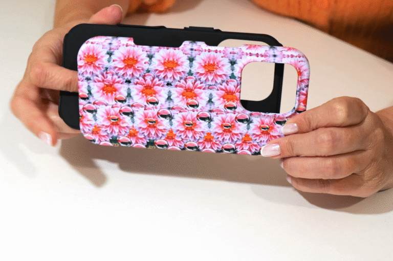 Pink dahlias 3d stereogram phone case